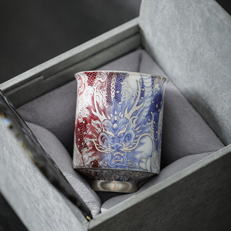 Gilt Silver Dragon Master Cup (Blue-and-White) -(Underglaze Red) | Zhuren Bei